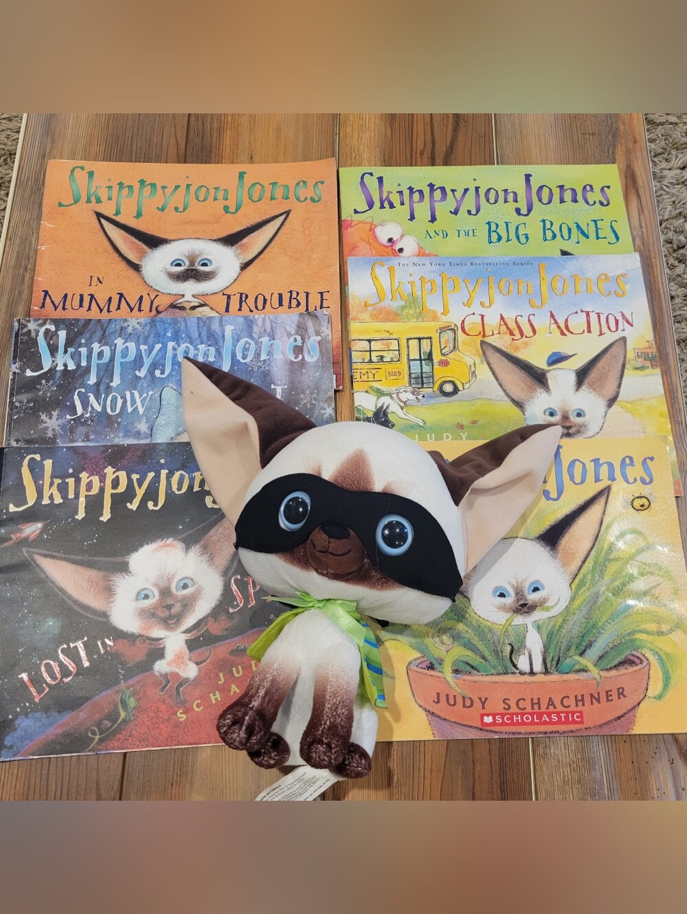 Skippy Jon Jones 6 Book Set With Matching Kohls Cares Plush